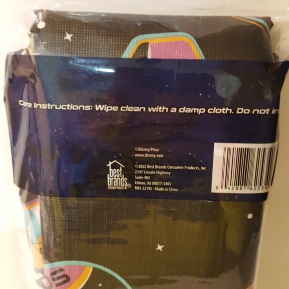 Tablecloth 52 x 70 Disney Pixar LIGHTYEAR Star Command New - Picture 4 of 7